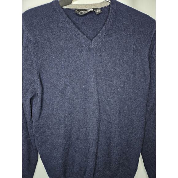 Saks Fifth Ave Mens Todd Duncan Cashmere Sweater Navy Blue Size Medium Classic - Picture 2 of 7